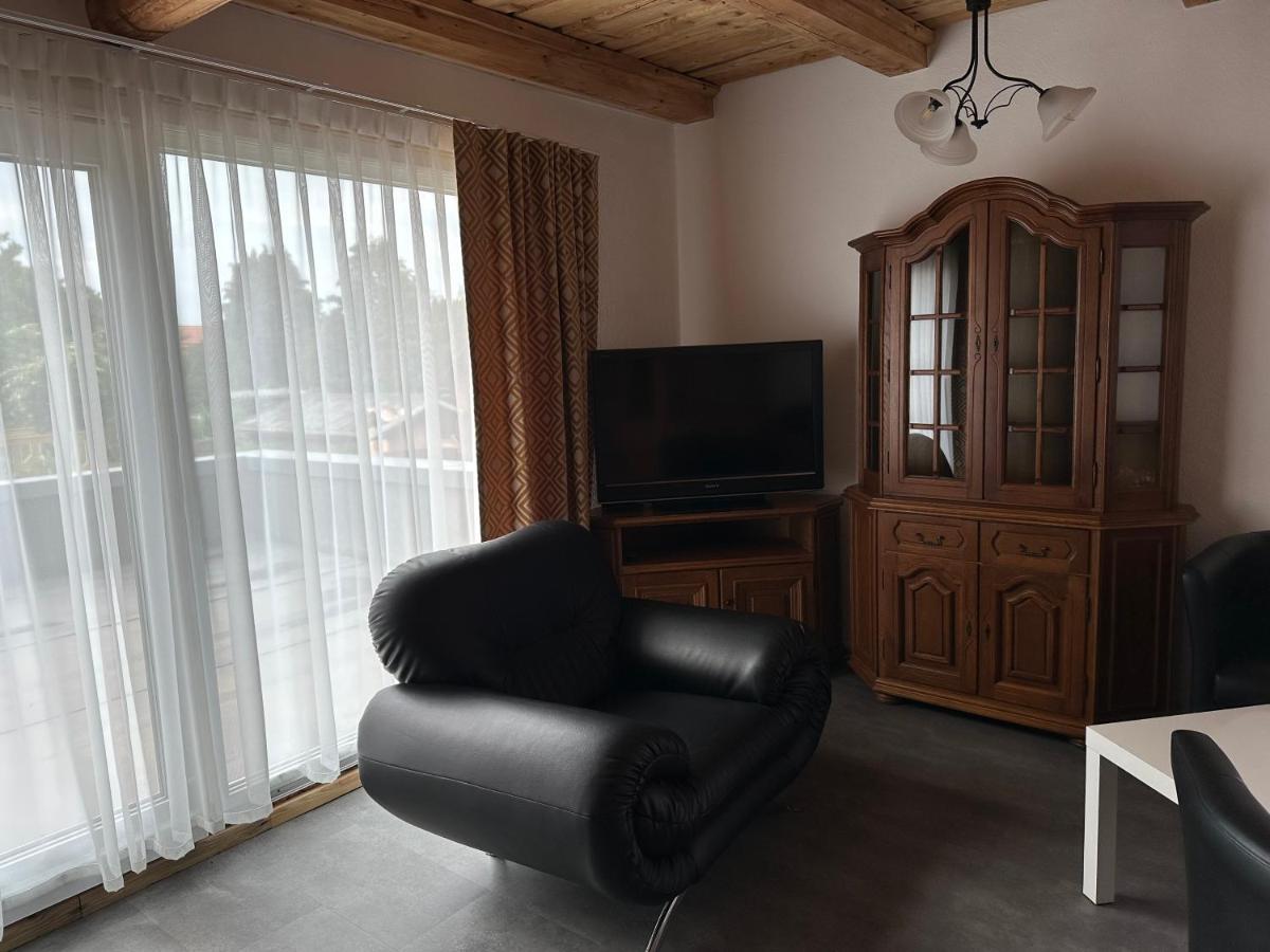 1852 Landgasthof- *